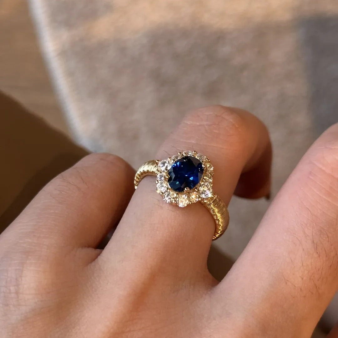 Golden String Blue Sapphire Ring · Italian Detailing
