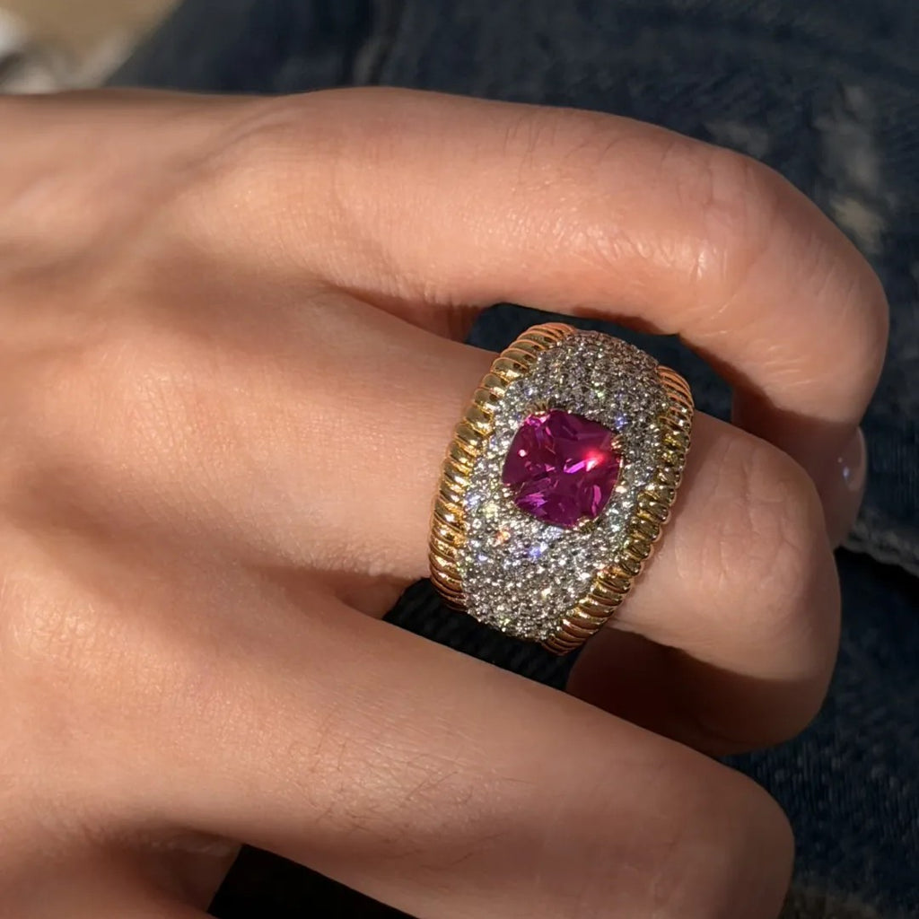 Starry Petals Ring · Lab-Grown Pink Sapphire