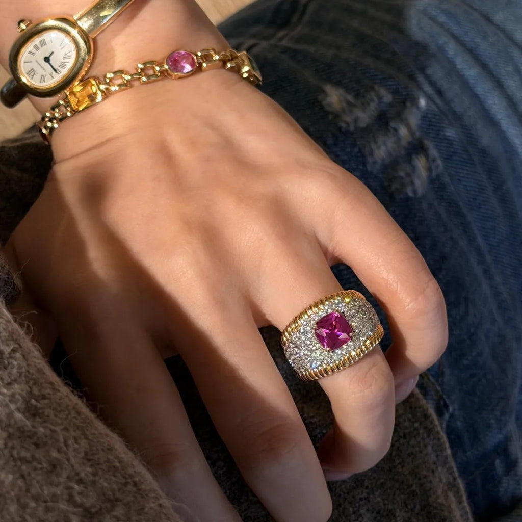 Starry Petals Ring · Lab-Grown Pink Sapphire