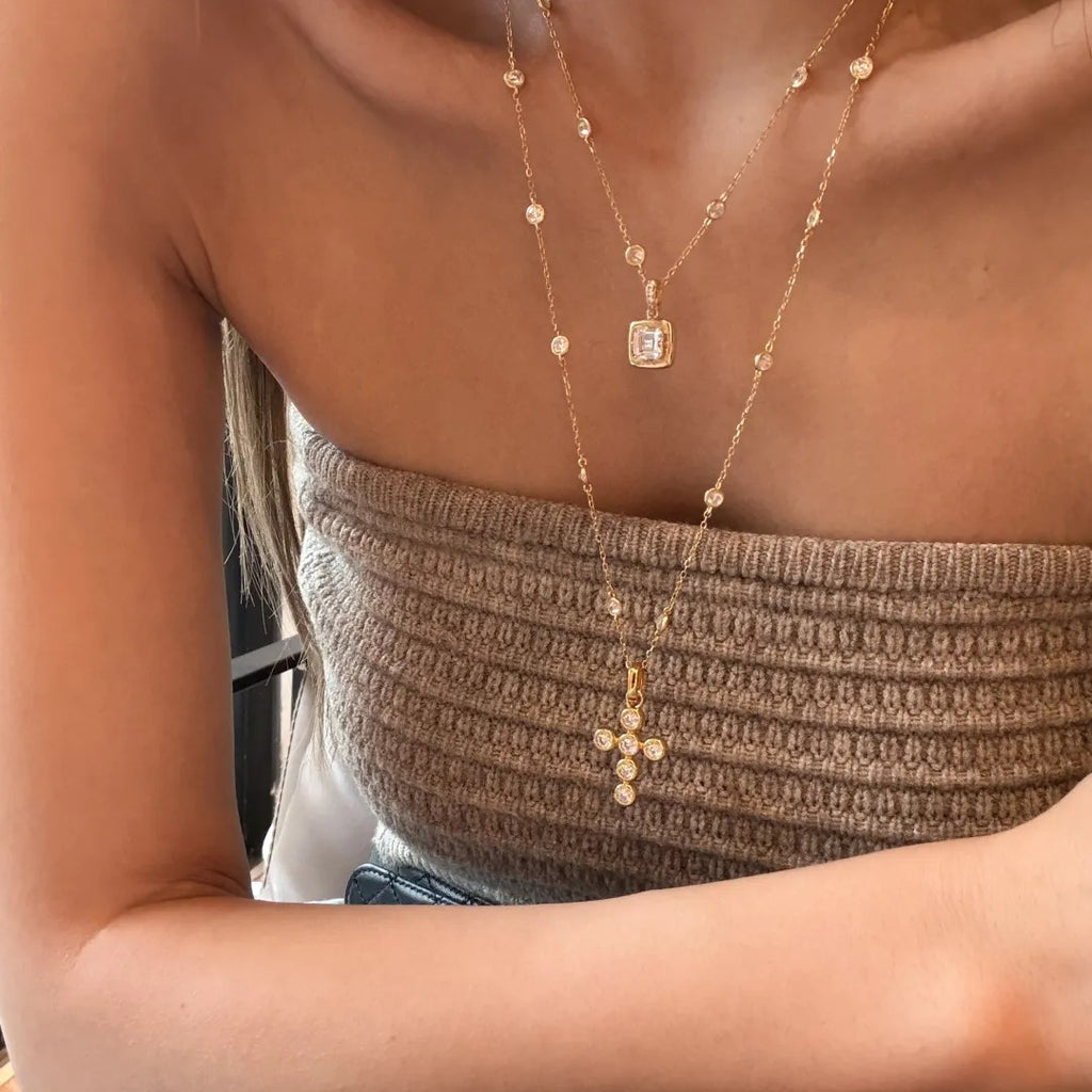 Bubble Cross Pendant · Universal Clasp